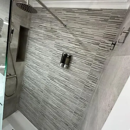 Deluxe 7pax - Cap Apartment